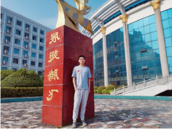 龙腾.png