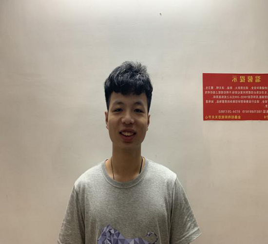 杨毅.png
