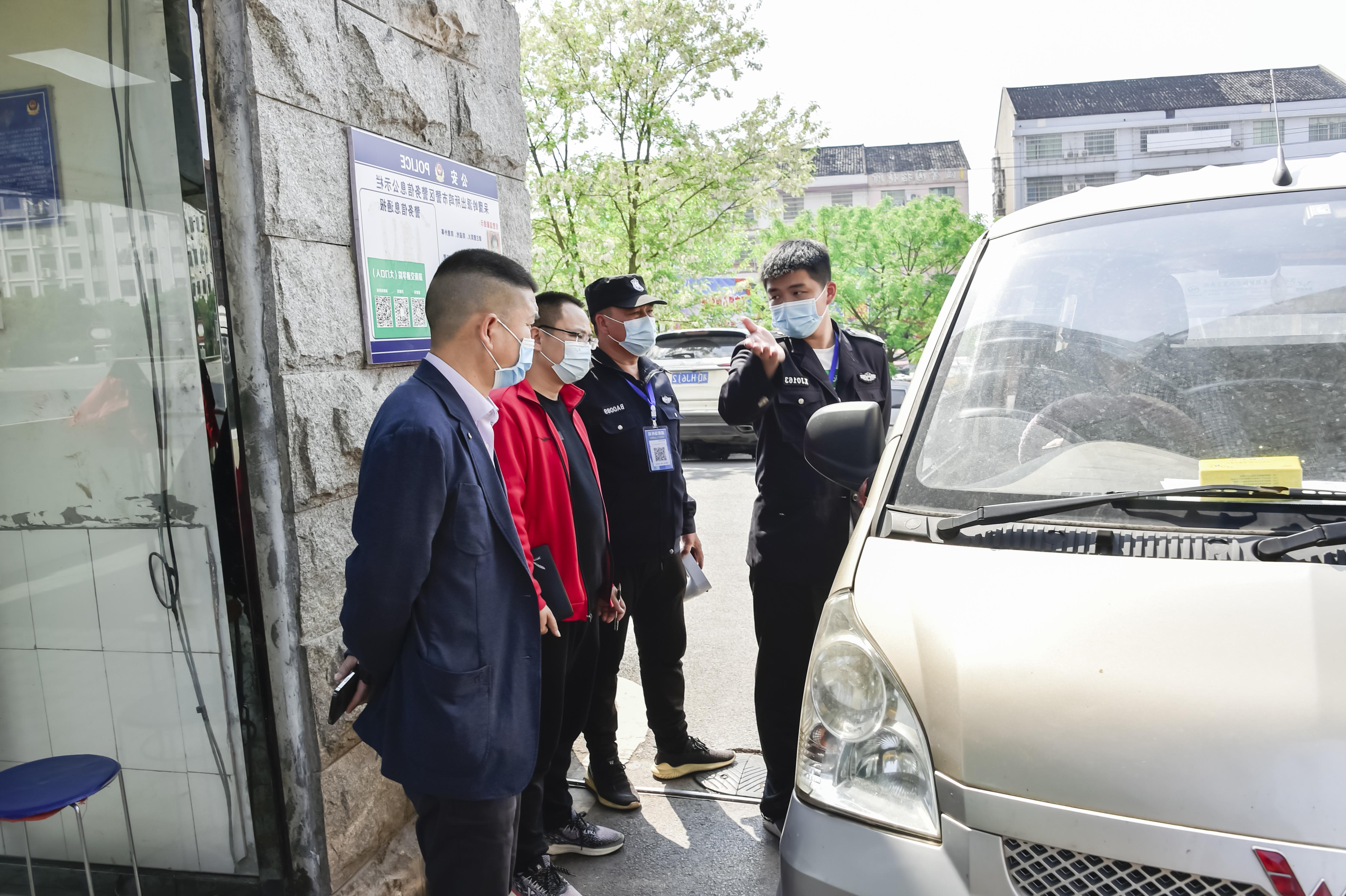 绷紧“安全弦”，织密“督查网”，筑牢“防控墙” ——学校常态开展校园疫情防控监督检查