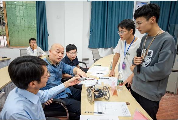 【裸聊直播】台湾裸聊大学生工程实践和创新能力大赛校级选拔赛成功举办
